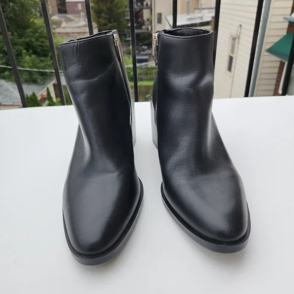 Vince Camuto Kelmi Leather Black Ankle Booties Size 8.5 - Picture 6 of 15